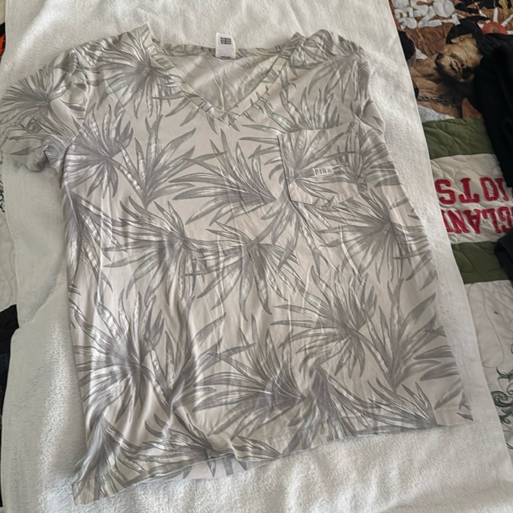 Victoria’s Secret top